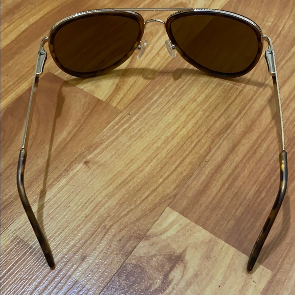 Vintage Tortoise Sunglasses - Picture 4 of 9
